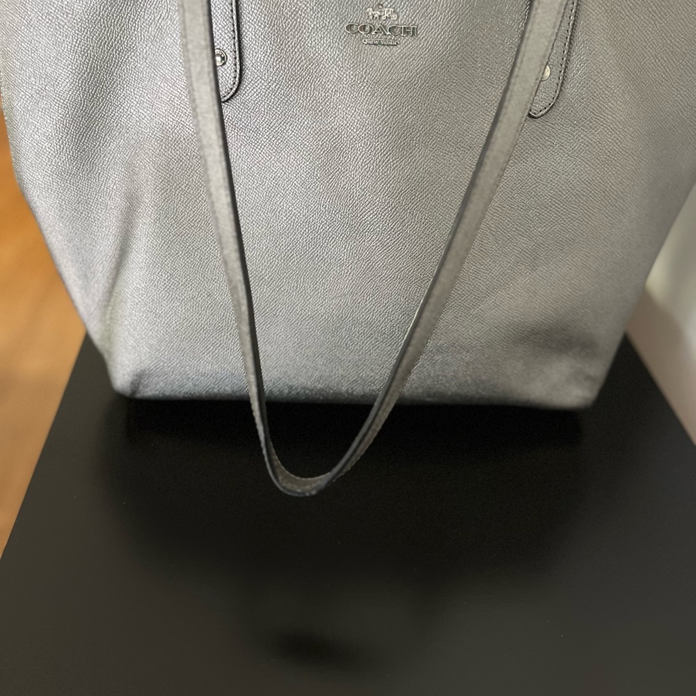 Coach Silver Tote Bag EUC